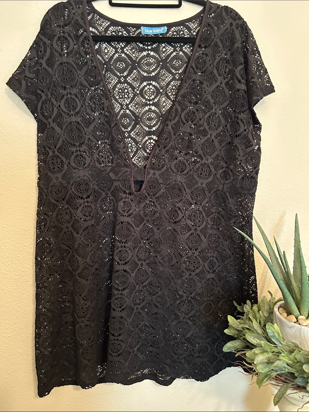 Blue Island Crochet Lace V-Neck Tunic Cover Up Top